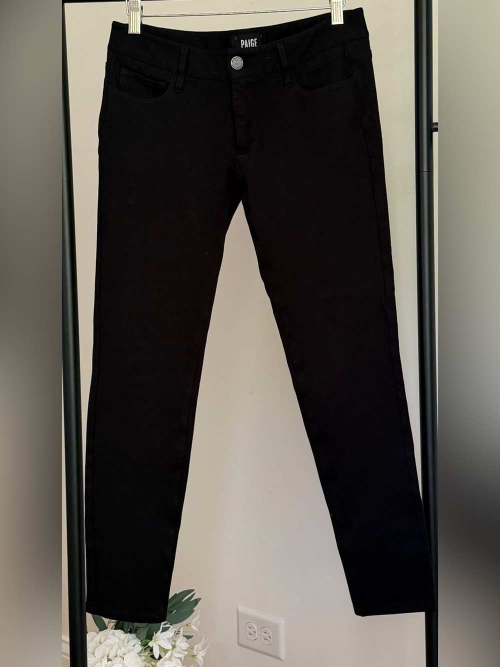 PAIGE Black Stretch Jeggings Skinny Slim Jeans Size 28 Midrise
